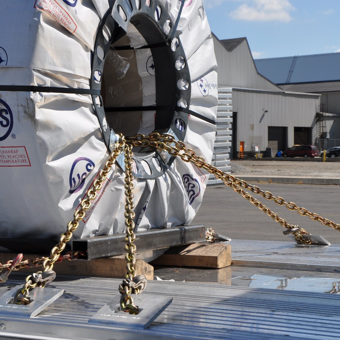 Columbus Mckinnon Binder Chain with Clevis Grab Hooks - Grade 70 - 5/16'' x 25' - 4,700 Lbs. Safe Working Load