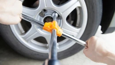 Maximizing Your Towing Efficiency: The Importance of Reliable Lug Wrenches