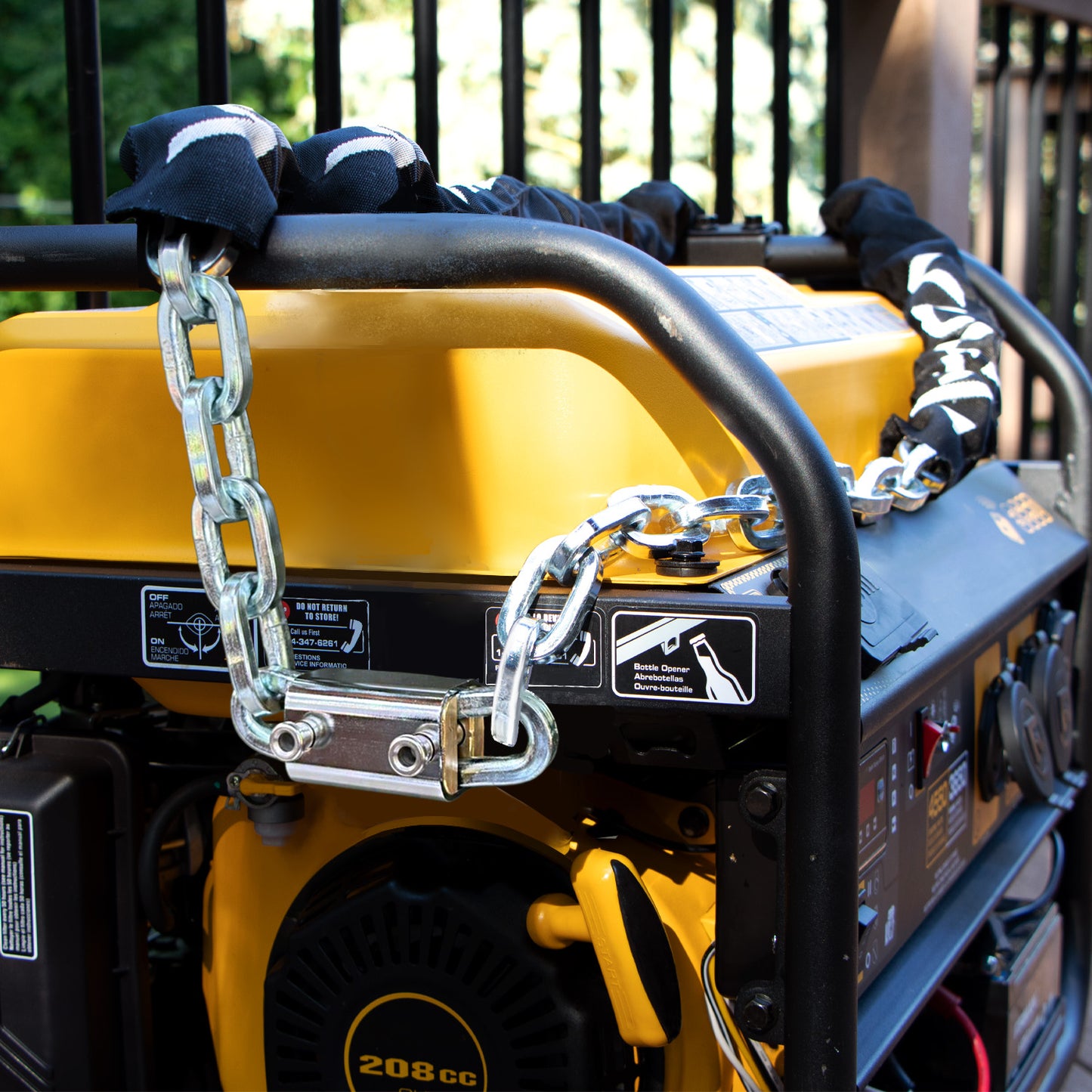VULCAN Security Chain and Lock Kit - Premium Case-Hardened - 3/8 Inch x 3 Foot (+/- 1.5 Inches) - Chain Cannot Be Cut with Bolt Cutters or Hand Tools
