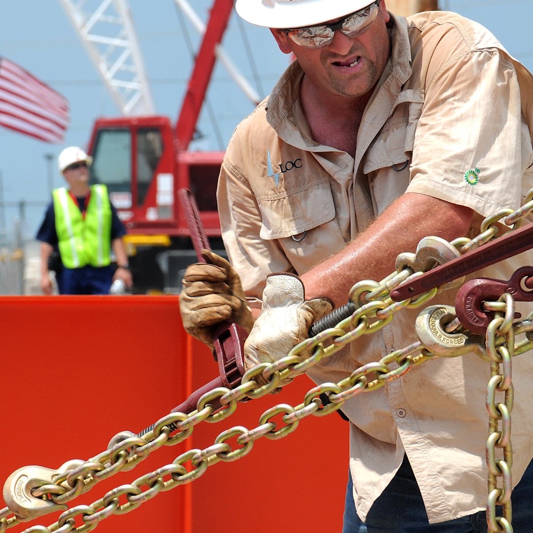 VULCAN Binder Chain with Clevis Grab Hooks - Grade 70 - 5/16 Inch x 25 Foot - 4,700 Pound Safe Working Load