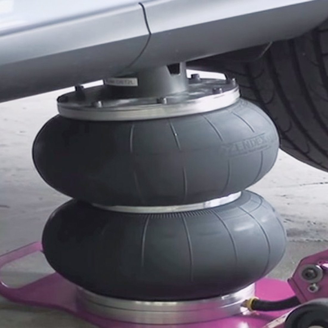 Extended Handle 2-Chamber Air Jacks (2 Ton)