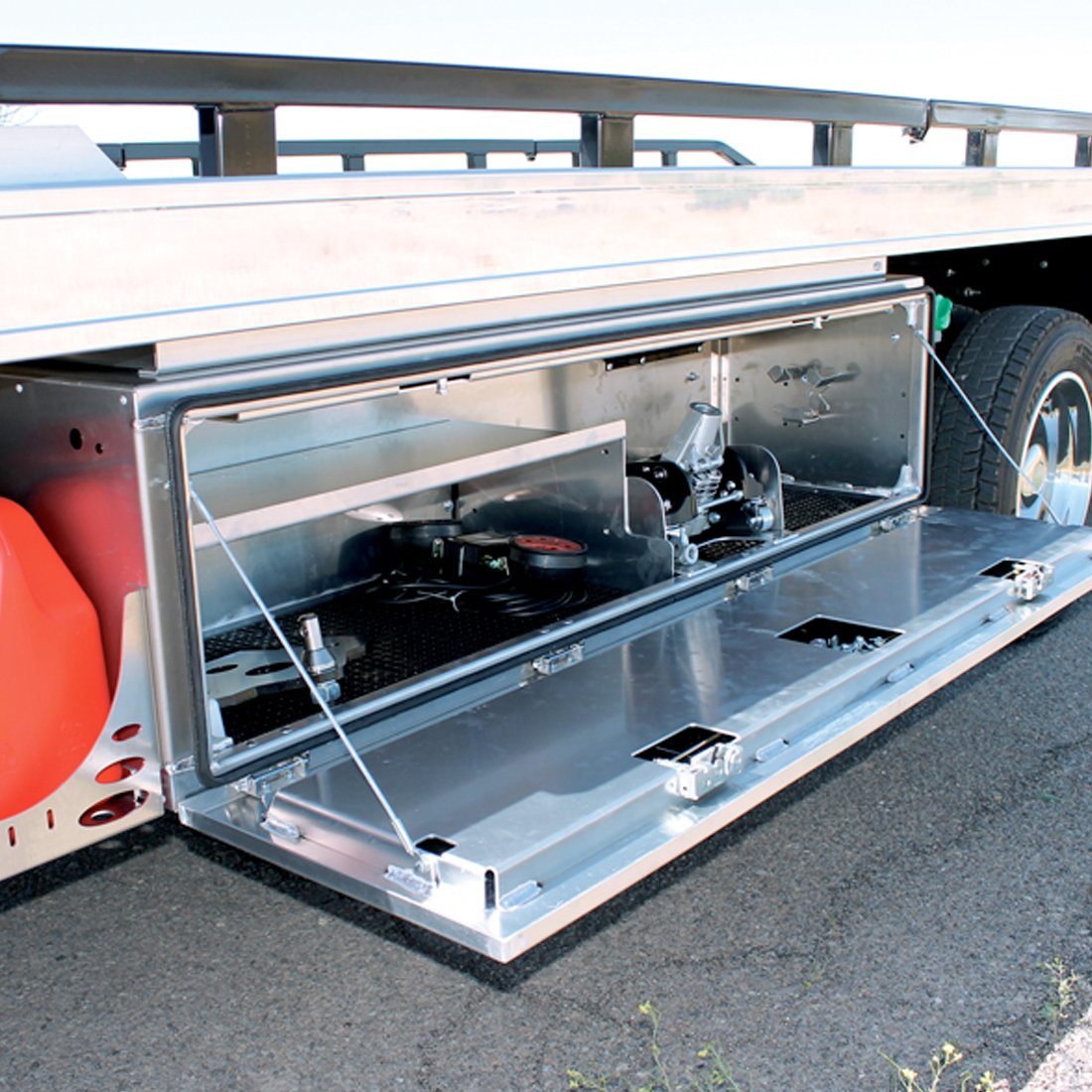 In The Ditch Pro Series 70 Inch Half Shelf Aluminum Underbody Tool Box