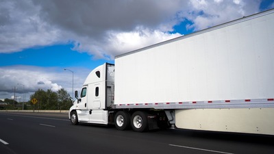 5 Essential Safety Tips for Transporting Wide Loads